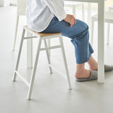 スツール白使用イメージ