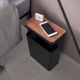 天板上のスマホ