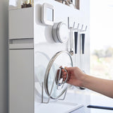 側面に調理ツールをかけた様子