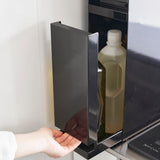 下段の引き出しを開けたシーン