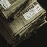 セージグリーンの寄りカット