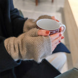 ミトン ベージュ着用1