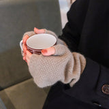 ミトン ベージュ着用2