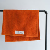 ポールに掛けたタオル