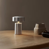 コラム テーブルランプ