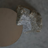 石の台座  小ぶり