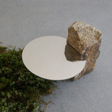 石の台座  小ぶり