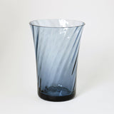 Concave Vase Swirl H20 - ILLUMS