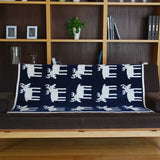 ハーフネイビーと背もたれ