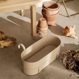 バウ バルコニーボックスを床において上から見たイメージシーン