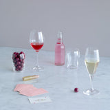 パーフェクション ウォーターグラスとパーフェクション シャンパングラスを使用したイメージシーン