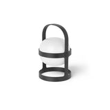 ブラック斜め前カット