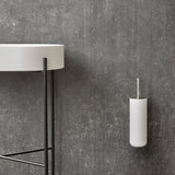 トイレブラシを壁付けした様子