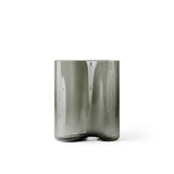 エールベース (スモーク)33cmを別の角度から見たシーン