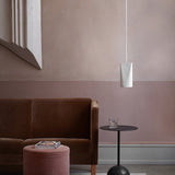 ホワイトとサイドテーブル