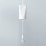 ホワイトシェードと電球