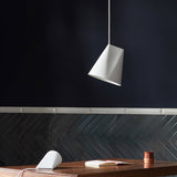 ワイドホワイトシーンカット