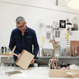 男性とボックス