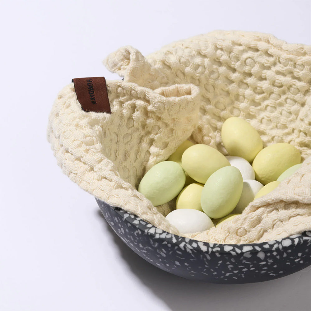 卵とワッフルクロス