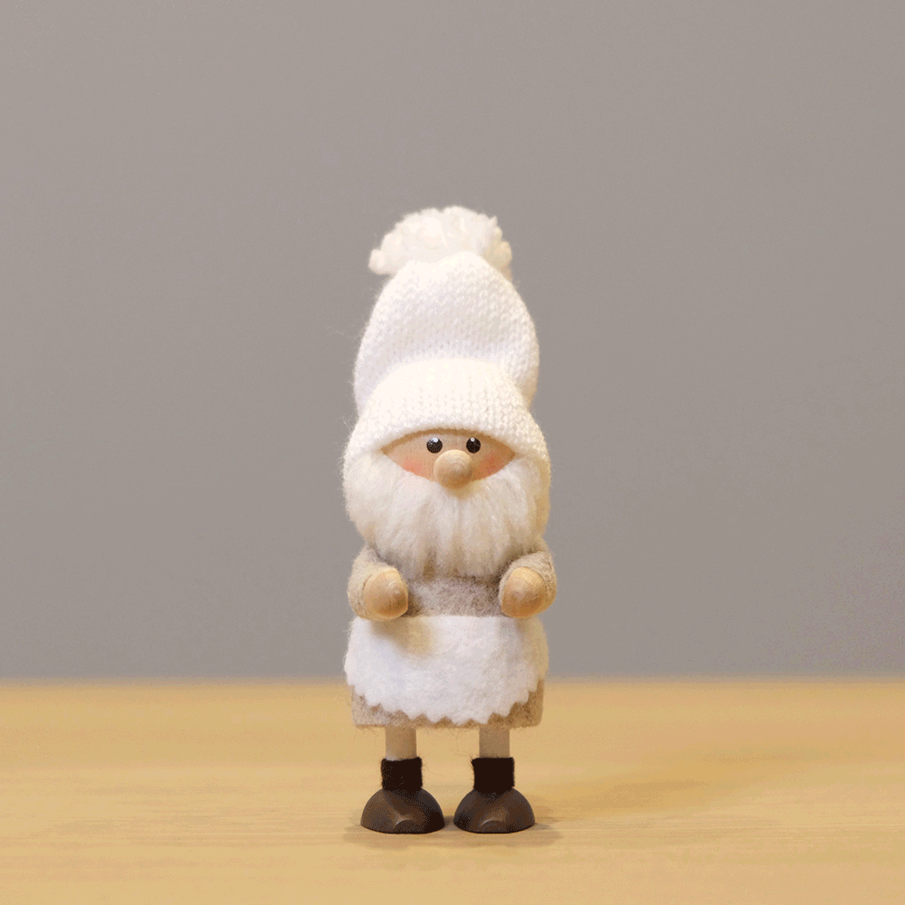 イルムス限定】Fika Collection お茶会の準備をするエプロン姿のニッセ