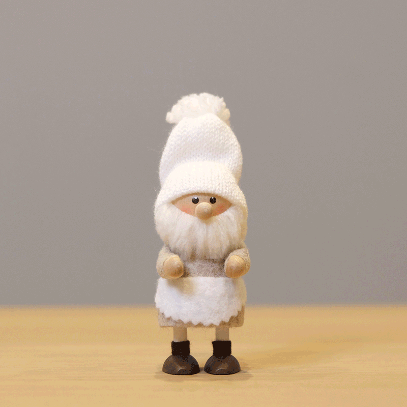 【イルムス限定】Fika Collection お茶会の準備をするエプロン姿のニッセ