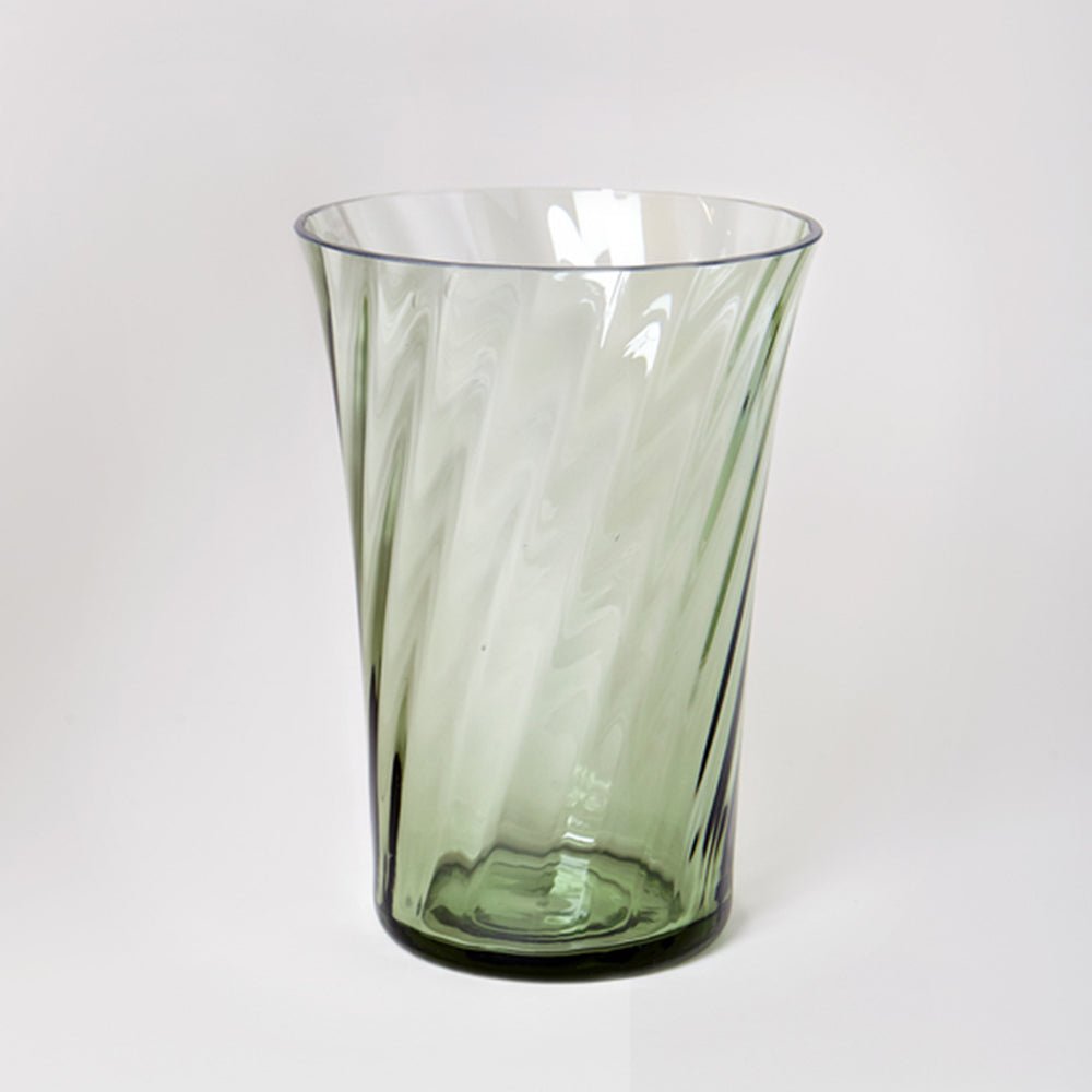 Concave Vase Swirl H20 - ILLUMS