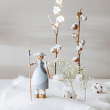 カイ・ボイスン木製人形羊飼いと植物を一緒に飾ったシーン