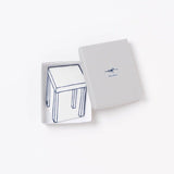 専用ボックスに入った切り絵のプレート（机か椅子）